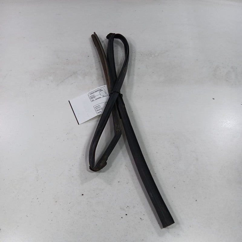 Honda Civic Door Glass Window Seal Rubber Right Passenger Rear Back  2