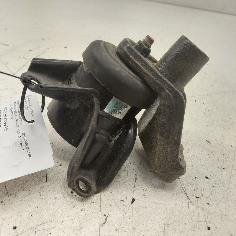 Hyundai Veloster Engine Motor Mount Right Passenger  1.6 2017 2016 201