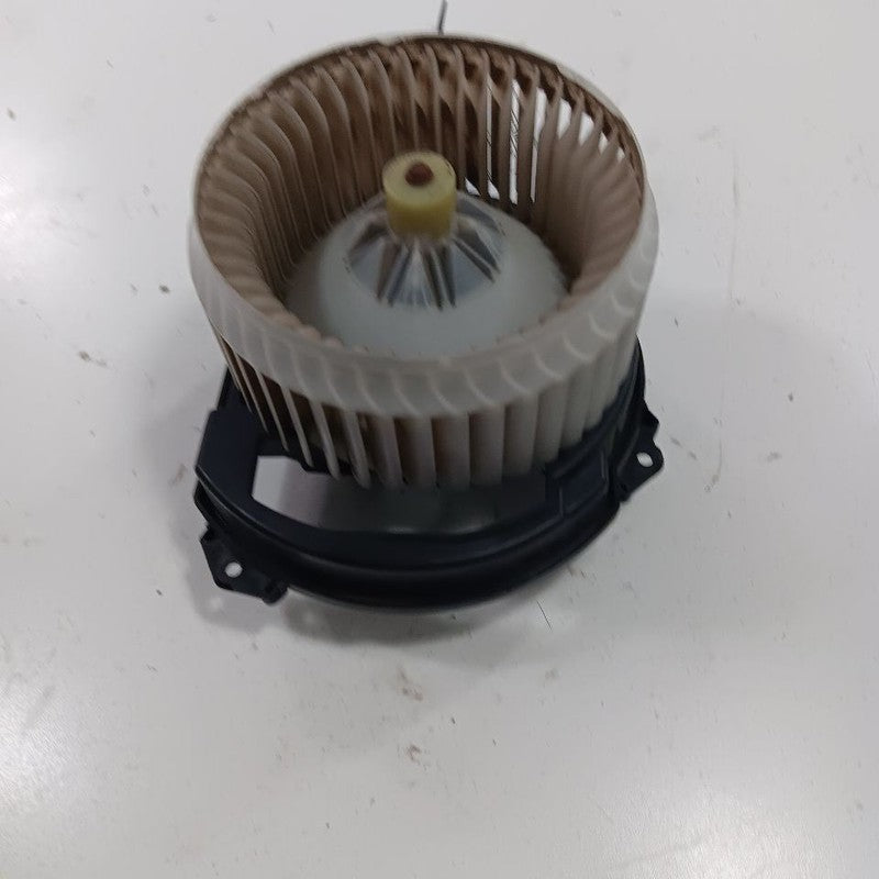 Blower Motor Fits 14-23 Jeep Cherokee OEM