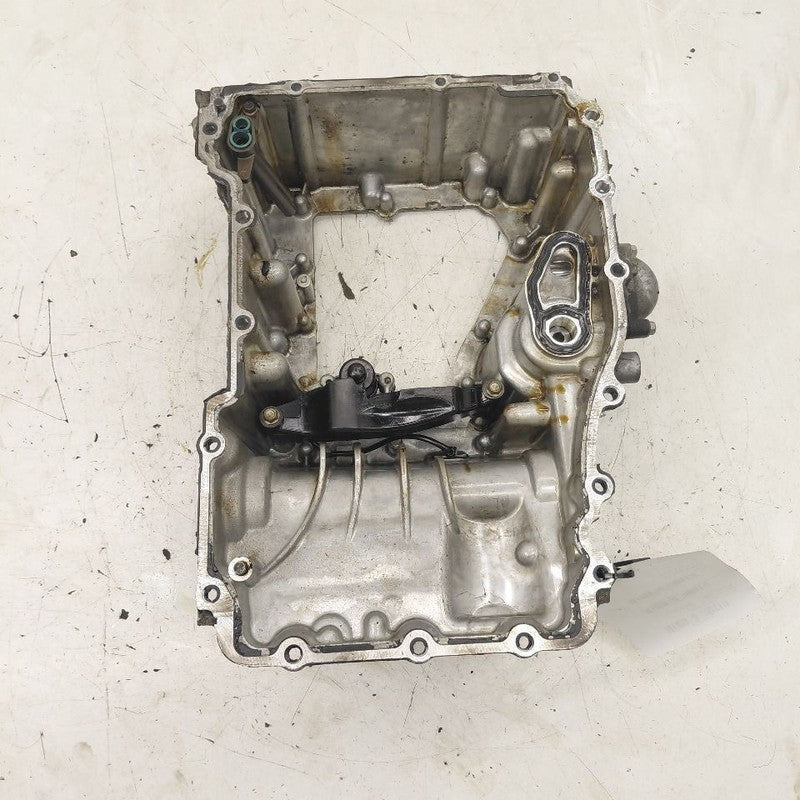 Upper Engine Oil Pan 3.6L Fits 16-20 Cadillac CT6