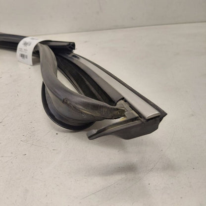 Jeep Cherokee Door Glass Window Seal Rubber Left Driver Front  2019 20