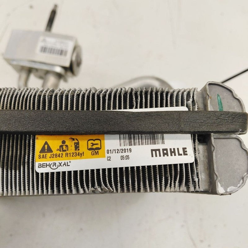 Air Conditioning AC Evaporator Fits 17-19 Chevy Volt OEM