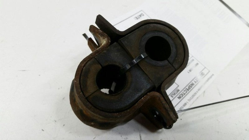 Chevy Malibu Sway Bar Bushing Mounting Bracket 2004 2005 2006 2007 2008 OEM