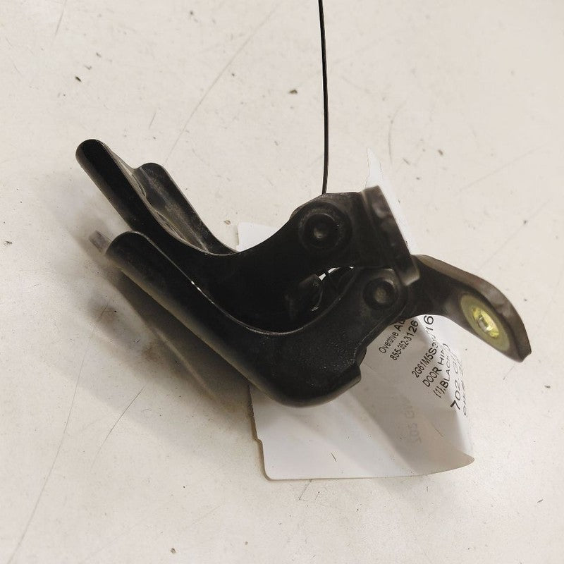 Cadillac XTS Door Hinge Set Right Front Passenger      2016 2017 2018