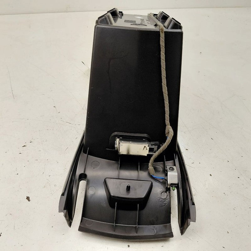 Cadillac XTS Storage Pocket      2016 2017 2018
