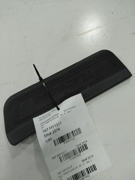 Hyundai Tucson Sill Trim Plate Door Jam Threshold Left Driver Rear  2016 2017 