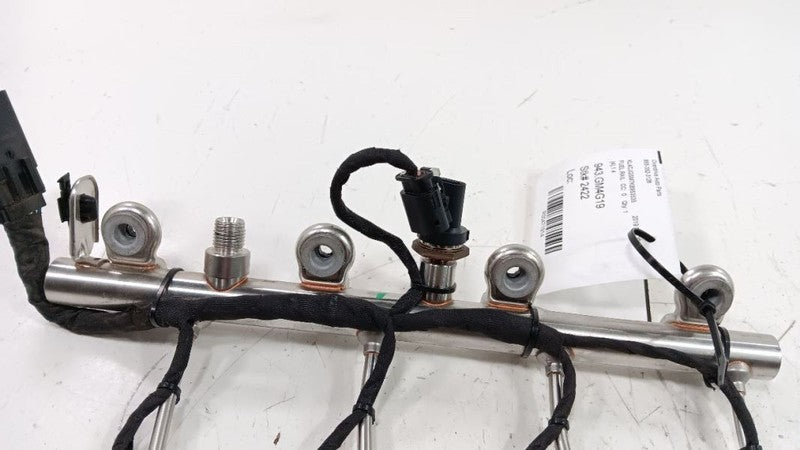 Buick Encore Fuel Rail Injection Injector Mount Bar 2016 2017 2018 2019