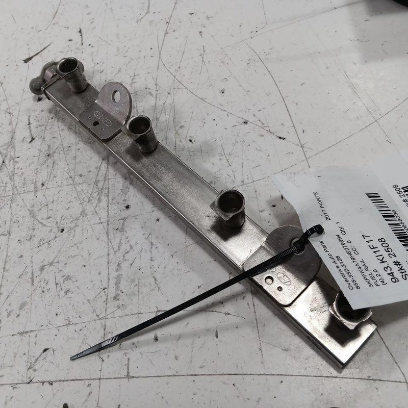Kia Forte 2.0 Fuel Rail Injection Injector Mount Bar  2015 2016 2017 2