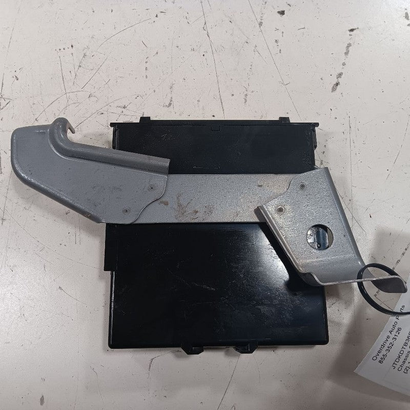 8999052520 Theft-locking Keyless Ignition Smart Key Control Module Fits 15-19 Prius C