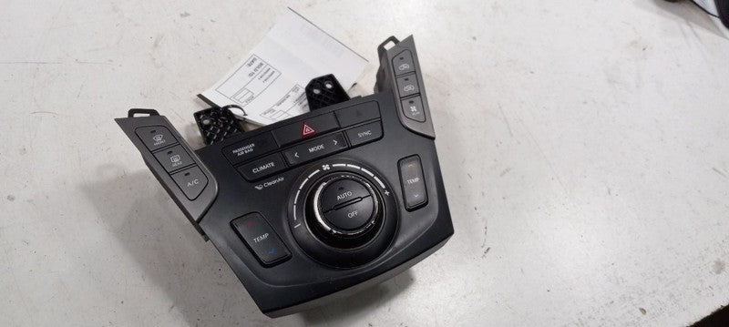 97250B8EF0 Temperature Control Switch LWB Front Canada Market Fits 17-19 SANTA FE