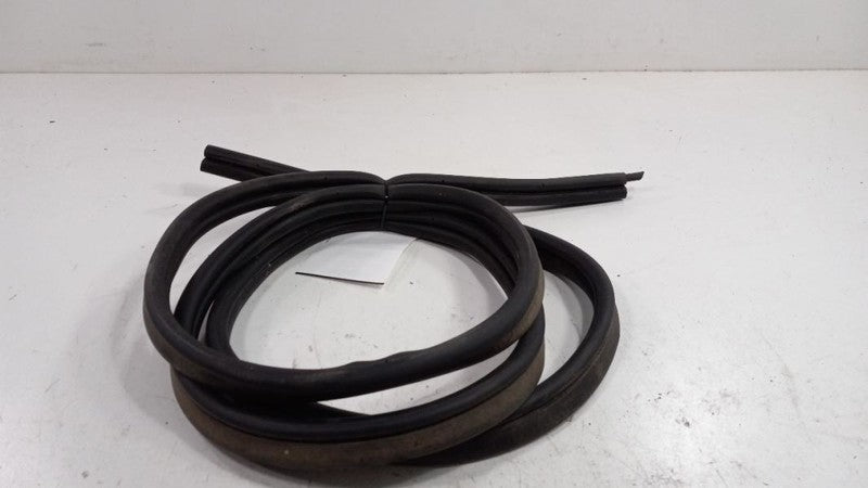 Dodge Journey Trunk Lid Hatch Door Rear Rubber Seal 2012 2013 2014 2015 2016