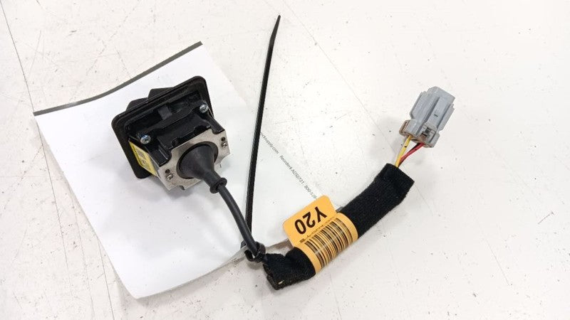 95760A7000 Camera/Projector Rear View Camera Sedan Fits 14-16 FORTE 