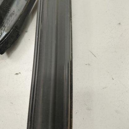 Kia Optima Door Glass Window Seal Rubber Left Driver Front  2018 2017 