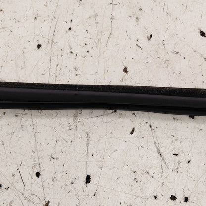 Kia Sportage Left Front Weather Strip Interior  2020 2021 2022