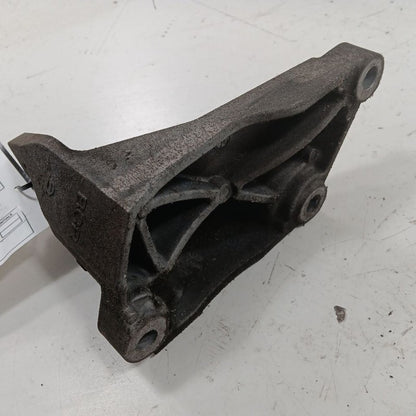 Nissan LEAF Engine Motor Mount Bracket Right Passenger  2013 2014 2015