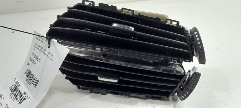 Cadillac SRX Dash Air Vent Center Middle 2011 2012 2013 2014