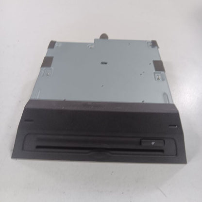 Audio Equipment Radio CD Player 6 Speaker System Fits 16-19 Mazda CX-3