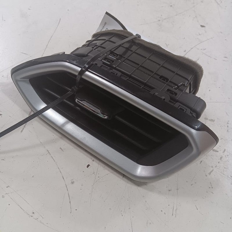 Chevy Trailblazer Dash Air Vent Right Passenger  2021 2022 2023 2024 2