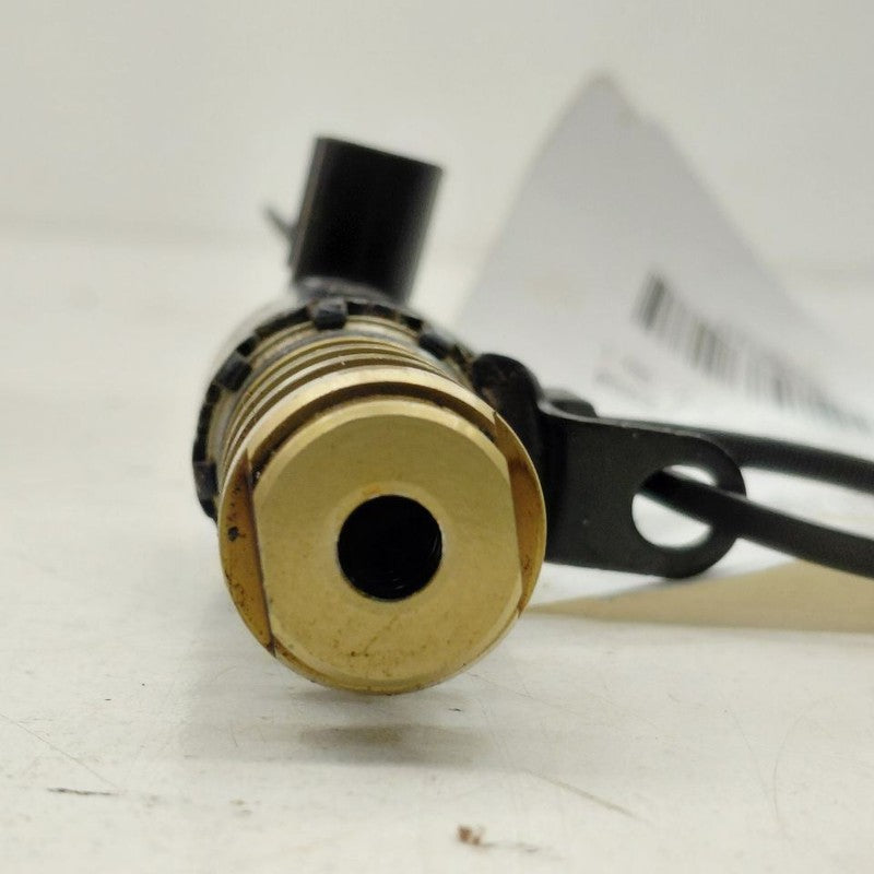 Honda CR-V Variable Timing Gear Oil Control Valve Solenoid Cylinder He