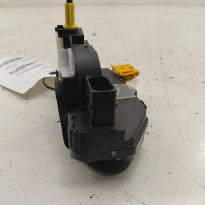 Chevy Trax Door Latch Lock Right Passenger Rear  2022 2021