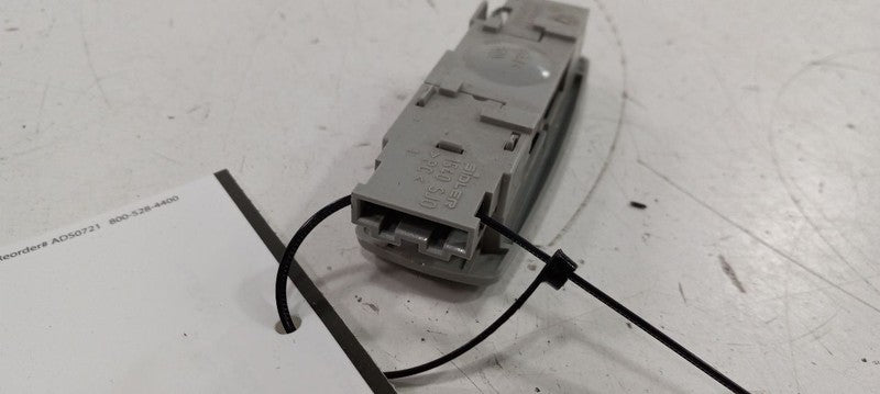 Volkswagen Jetta Dome Light Roof Lamp 2003 2002 2001 2000 OEM