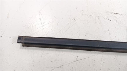 Honda Insight Door Glass Window Weather Strip Trim Front Right Passenger 2010 