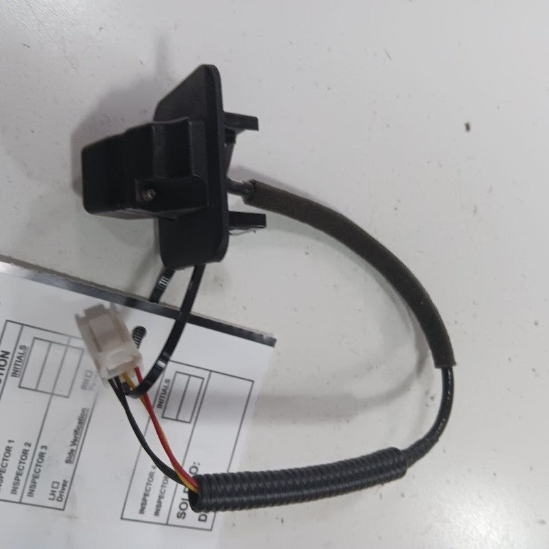 Rear Reverse Camera Iiftgate Mounted Fits 16-17 Mazda CX-3 OEM