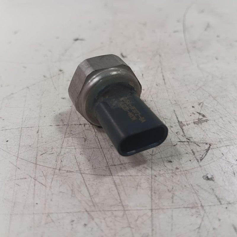 Ford Focus 2.0 Fuel Pressure Sensor 2018 2017 2016 2015 OEM