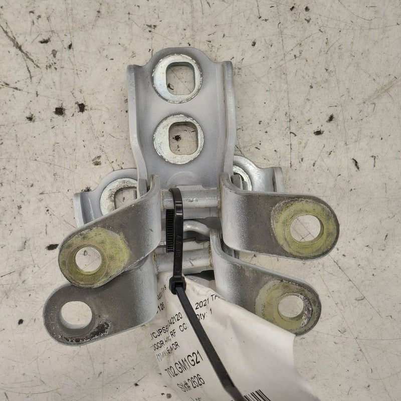 Chevy Trax Door Hinge Set Right Front Passenger  2022 2021