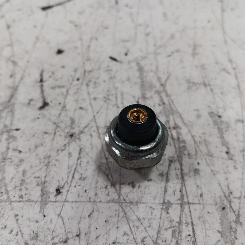 Subaru Forester Oil Pressure Sensor  2.5 2016 2017 2018 OEM