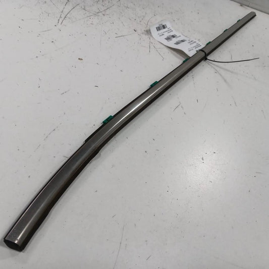 Hyundai Elantra Door Glass Window Weather Strip Trim Front Right Passenger  2017