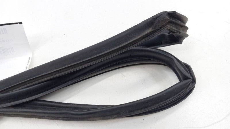 2012 ELANTRA On Door Seal Rubber Right Passenger Rear Back 
