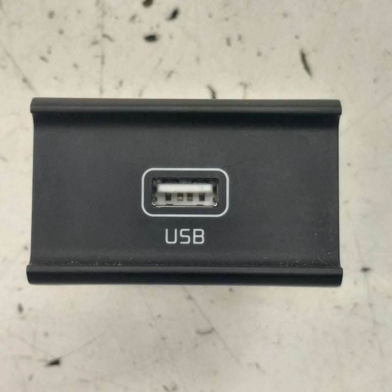 Kia Sportage USB Plug In Hub Port  2020 2021 2022