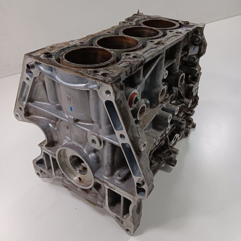 Bare Engine Cylinder Block 2.0L Fits 12-18 Mazda 3 OEM