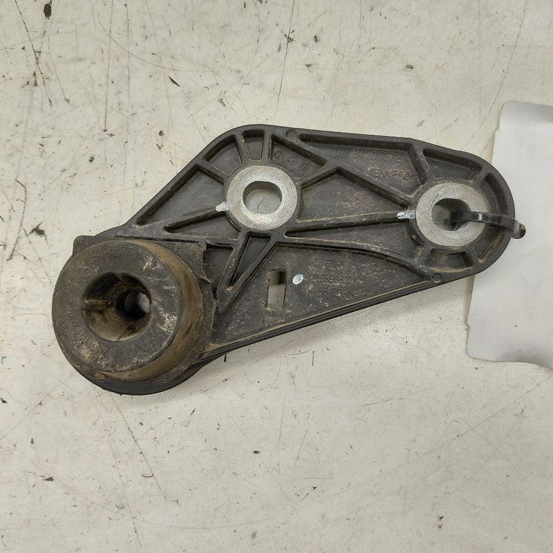 Chevy Equinox Passenger Right Side Exhaust Hanger 2024 2023 2022