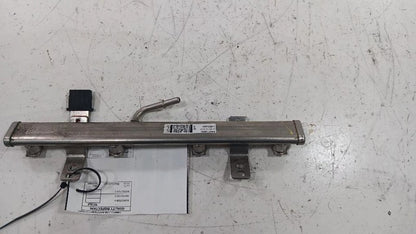 Chrysler 200 Fuel Rail Injection Injector Mount Bar  2015 2016 2017