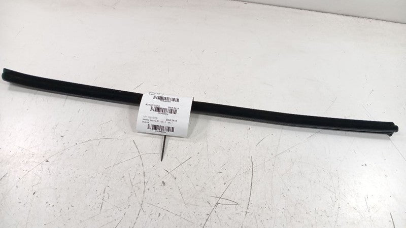 Hyundai Sonata Right Front Weather Strip Interior 2018 2019