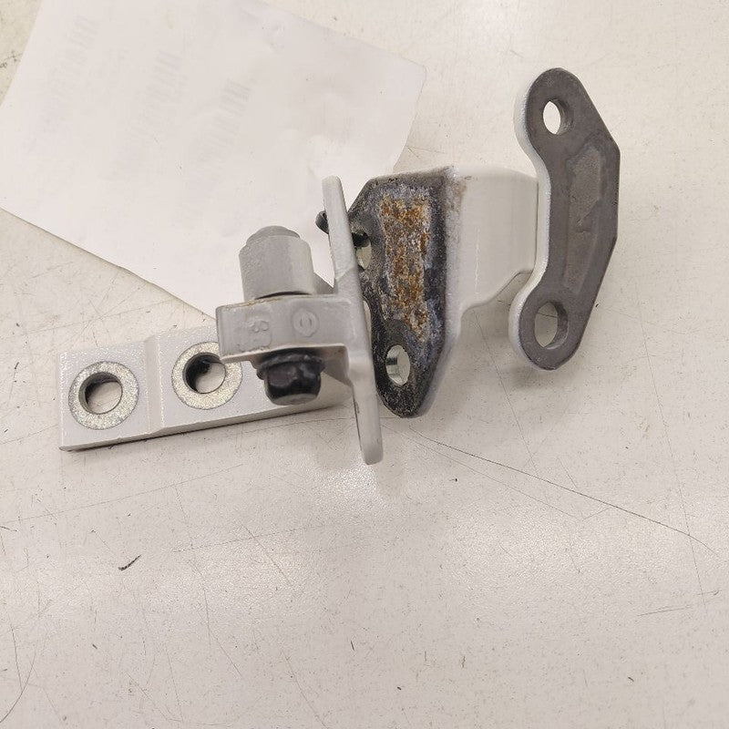 Nissan Rogue Door Hinge Set Right Rear Passenger  2021 2022 2023