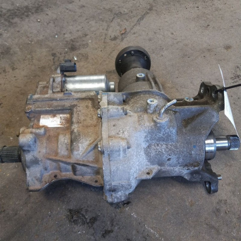 Transfer Case 2.0L Fits 19-24 Ford Edge OEM