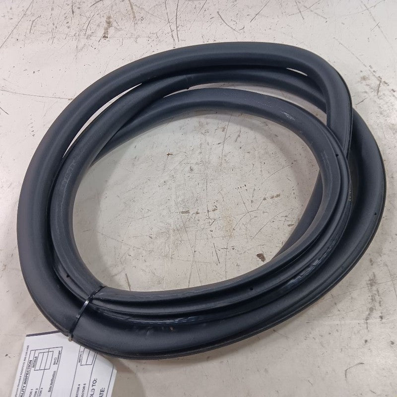 Jeep Renegade On Body Door Jamb Seal Rear Left Driver Back 2023 2022 2