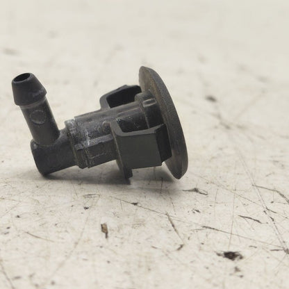 Chevy Trax Windshield Wiper Washer Fluid Hood Sprayer Nozzles  2022 20