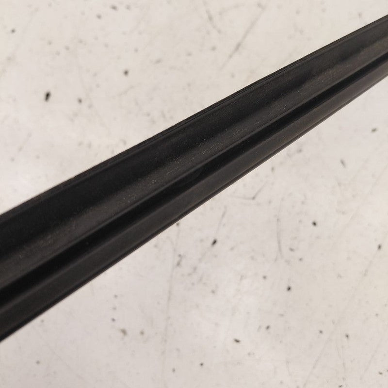Chevy Volt Right Front Weather Strip Interior  2016 2017 2018 2019