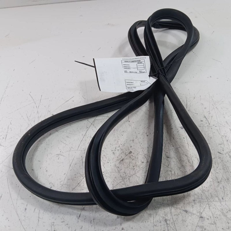 Kia Forte On Body Door Jamb Seal Rear Left Back  2015 2016 2017 2018