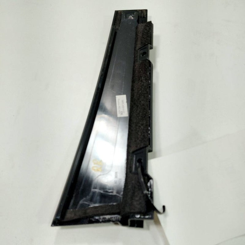 Chevy Malibu Exterior Door Trim Pillar Right Rear 2019 2020 2021 2022 