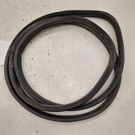 Honda Clarity On Body Door Jamb Seal Gasket Front Left Driver  2018 20