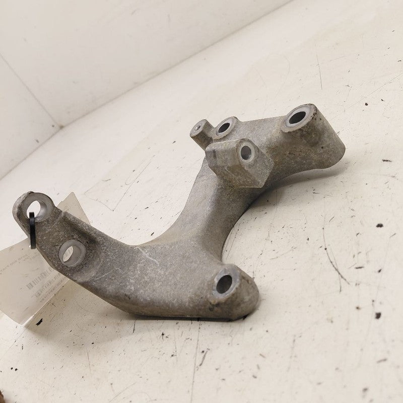 Fiat 500 X Model   Transfer Case Mount Bracket  2016 2017
