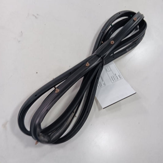 Chevy Malibu On Door Seal Rubber Left Driver Rear Back 2019 2020 2021 2022