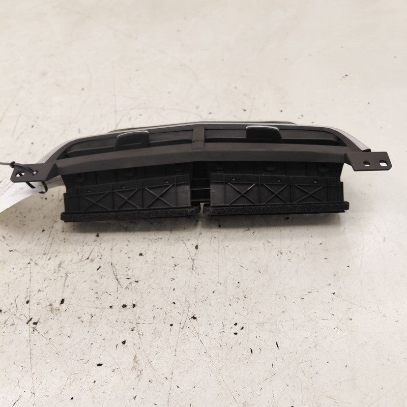 Cadillac CT6 Dash Air Vent Center Middle  2018 2017 2016
