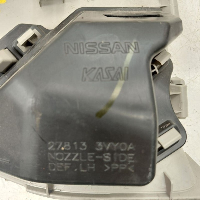 Nissan Versa Note Driver Left Front Dash Defrost Nozzle Trim {278133VY
