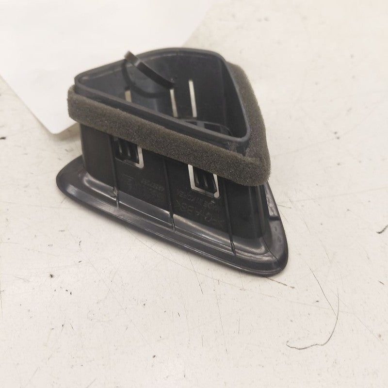 Buick Encore GX Defrost Vent Left Driver Side  2022 2023 2024 2025